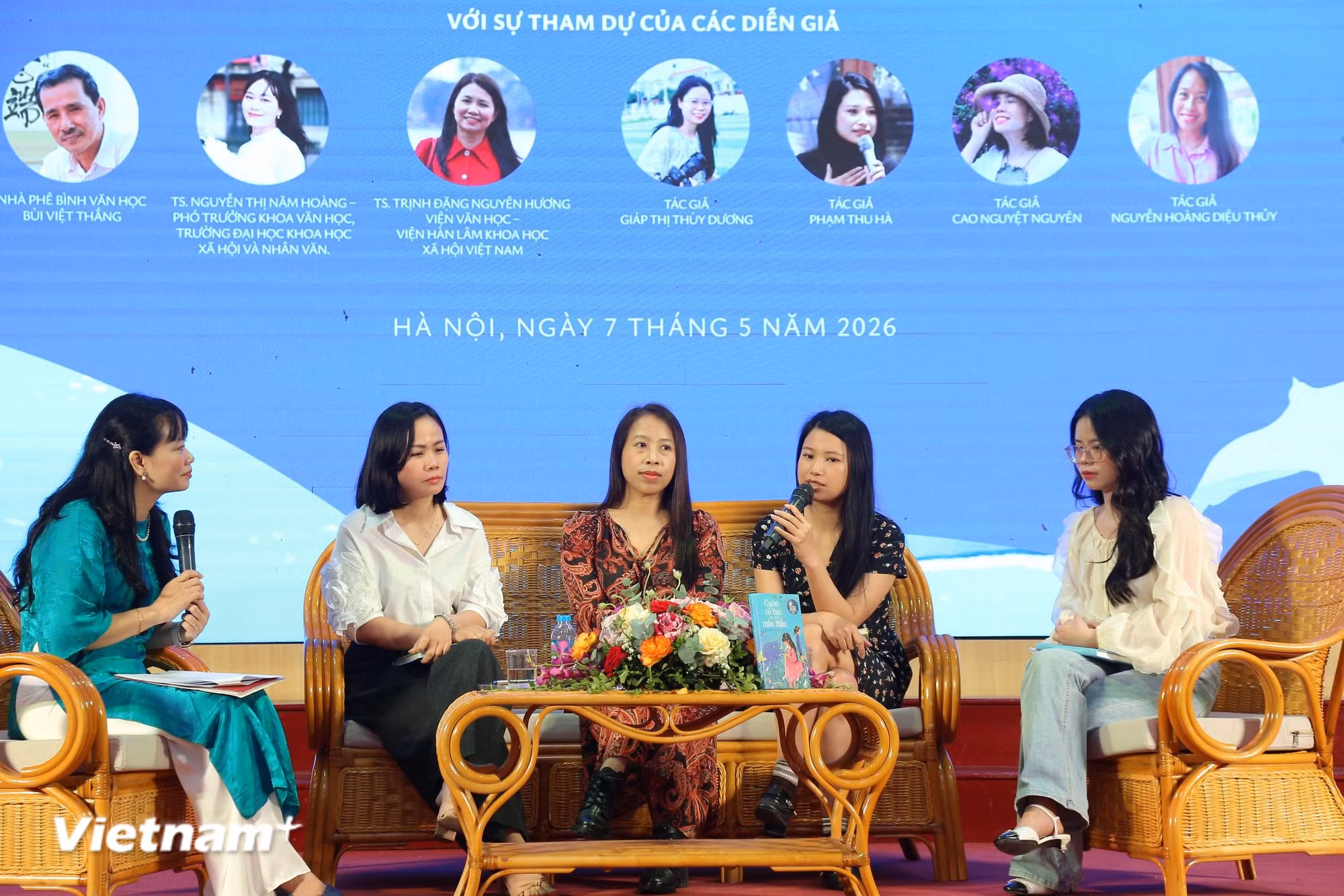 Các chuyên gia cùng thảo luận về giải pháp phát triển văn hóa đọc bền vững cho thế hệ Gen Alpha.